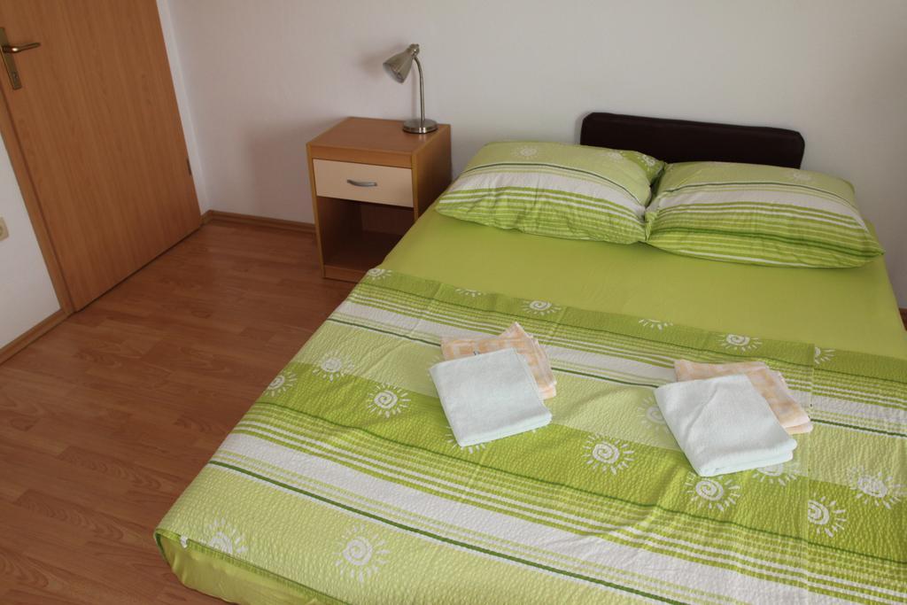 Apartments Marinko Stari Grad Szoba fotó