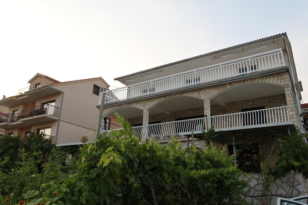 Apartments Marinko Stari Grad Kültér fotó